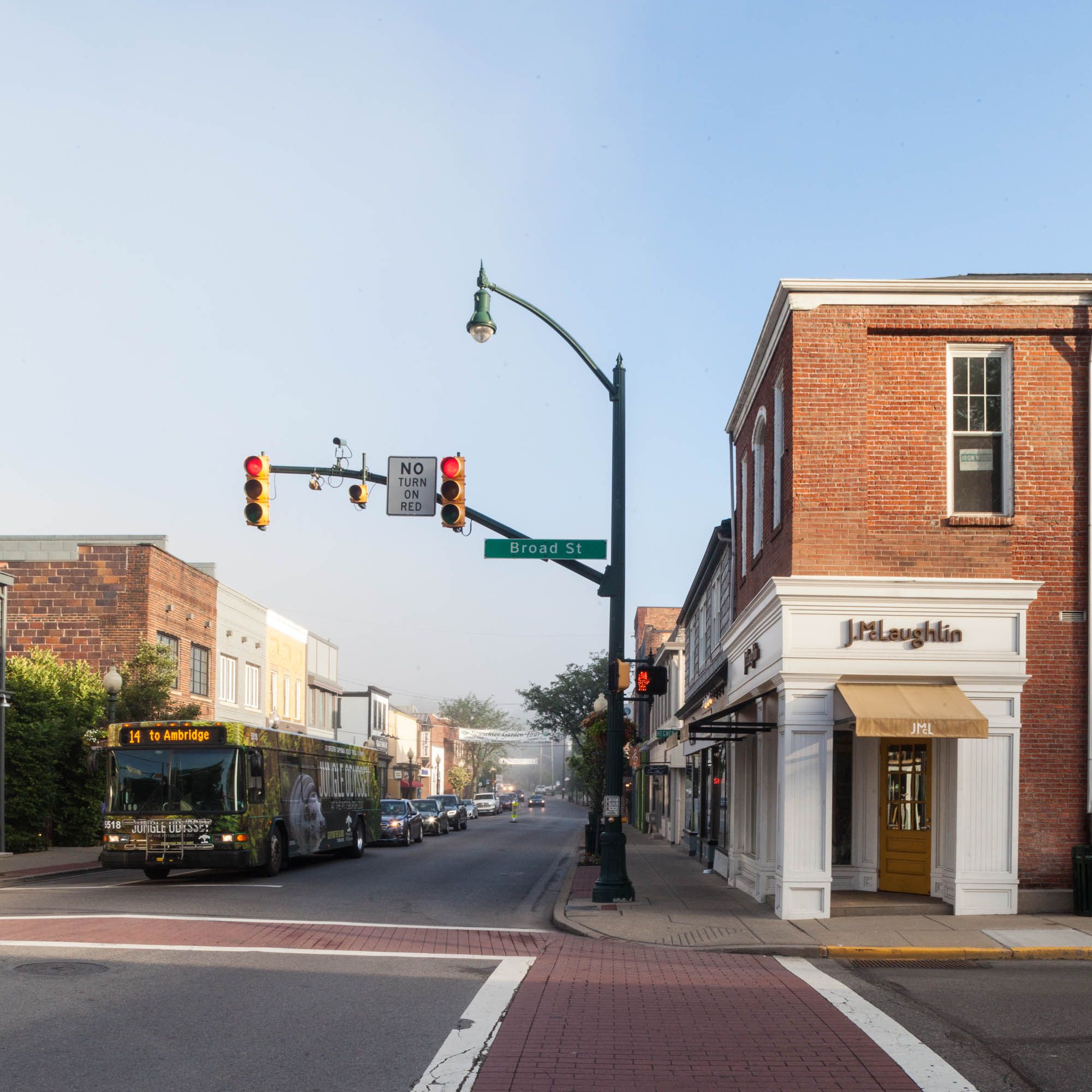 Image of retail store J.McLaughlin