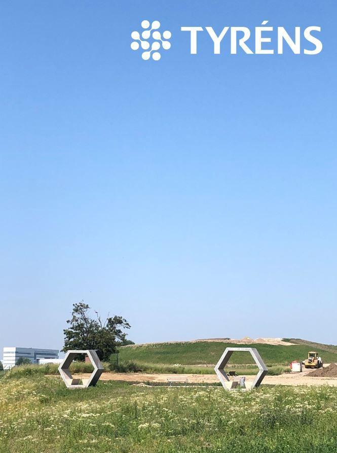 Image of hexagonal seating in The Knowledge Park