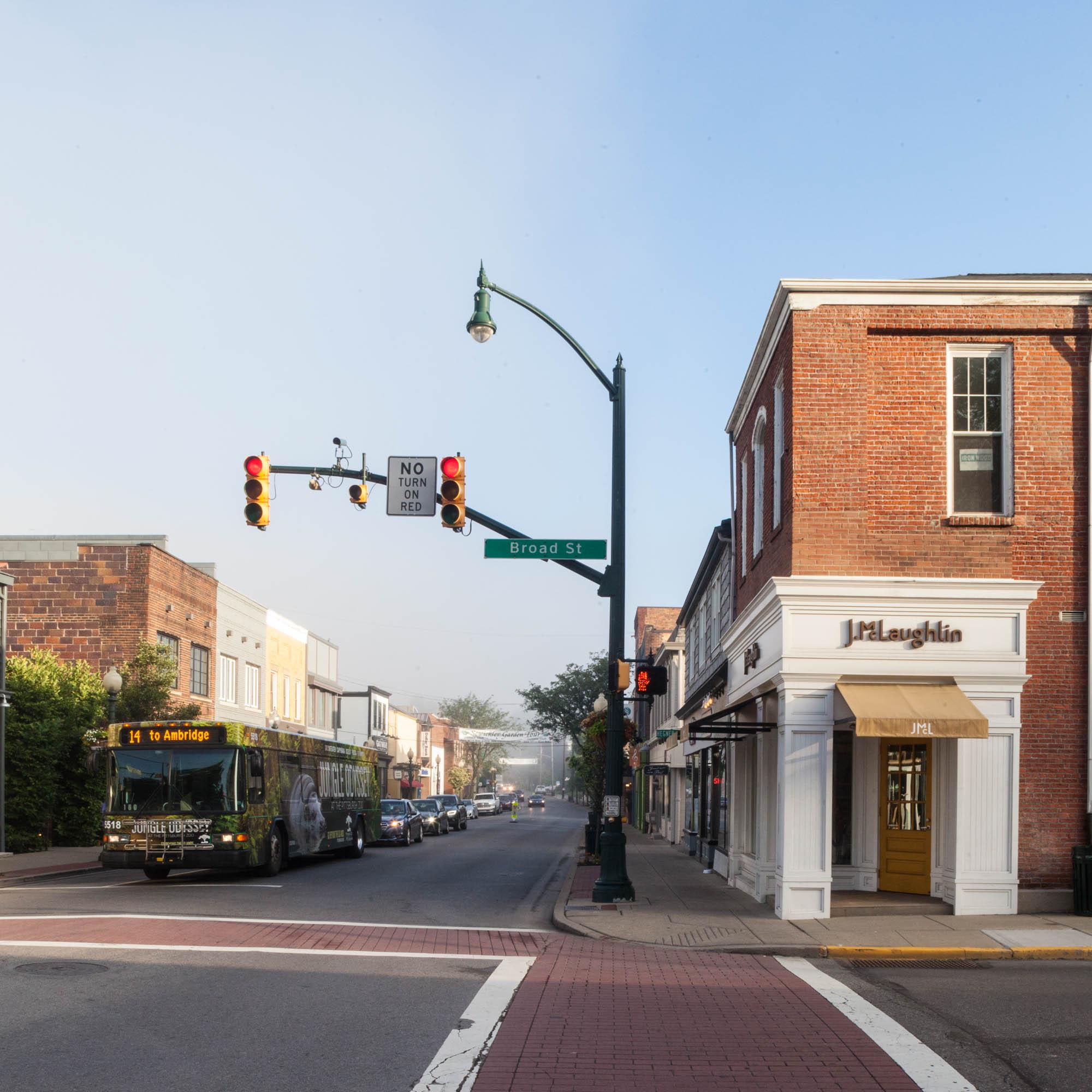 Image of retail store J.McLaughlin
